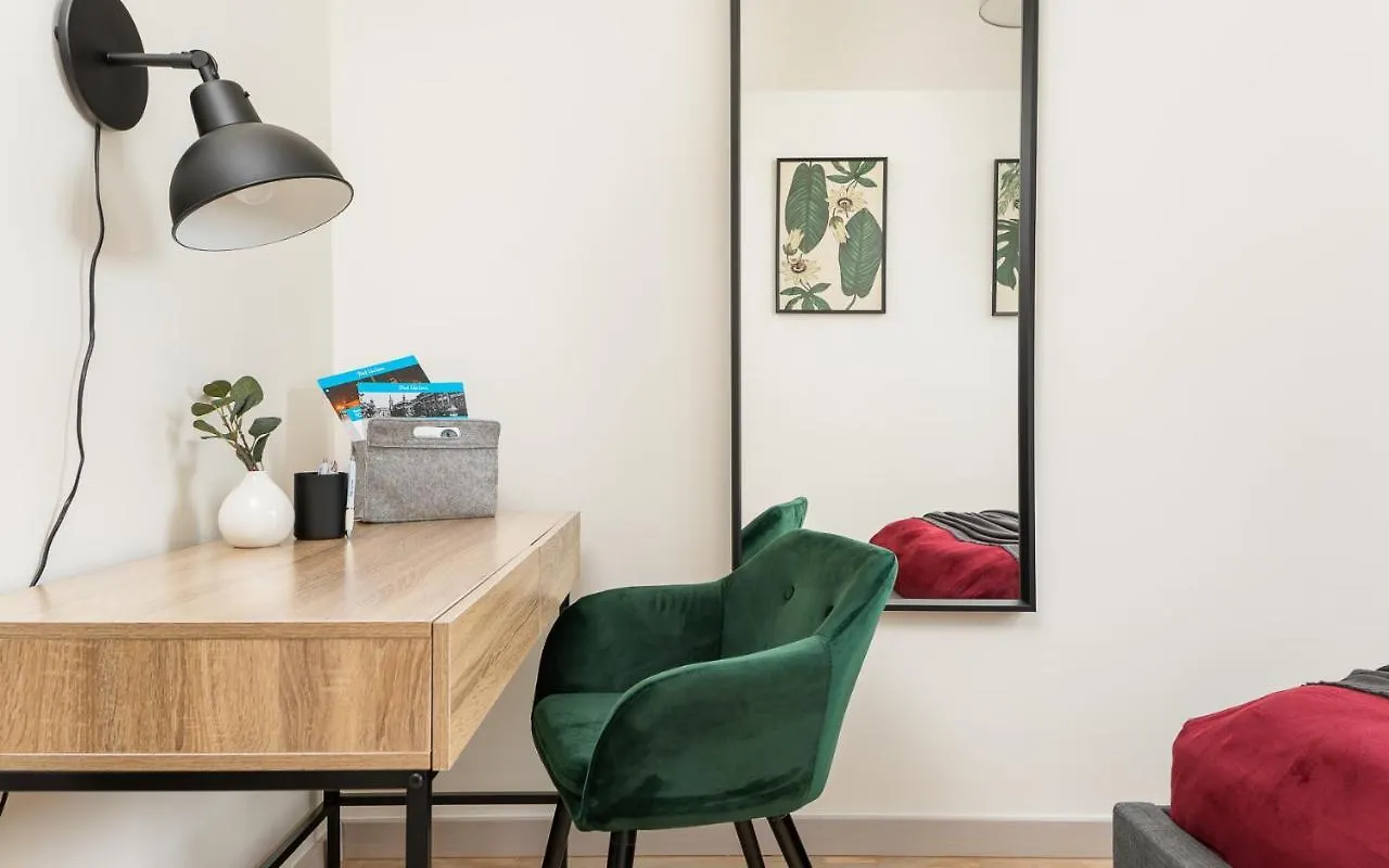 Rent Like Home - Prosta 2/14 Warsaw Apartment
